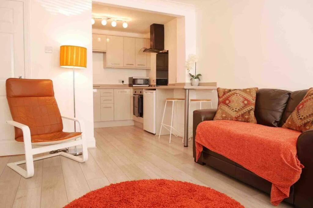 York City Centre, Recently Renovated 2 Bedroom Flat Eksteriør billede