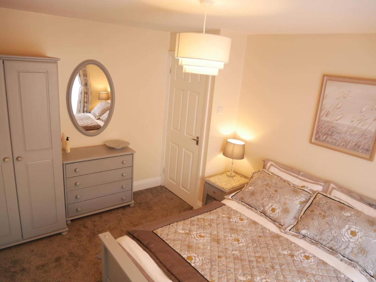 York City Centre, Recently Renovated 2 Bedroom Flat Eksteriør billede