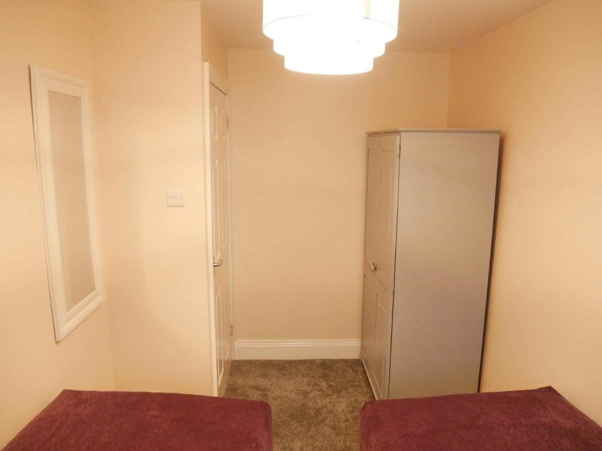 York City Centre, Recently Renovated 2 Bedroom Flat Eksteriør billede