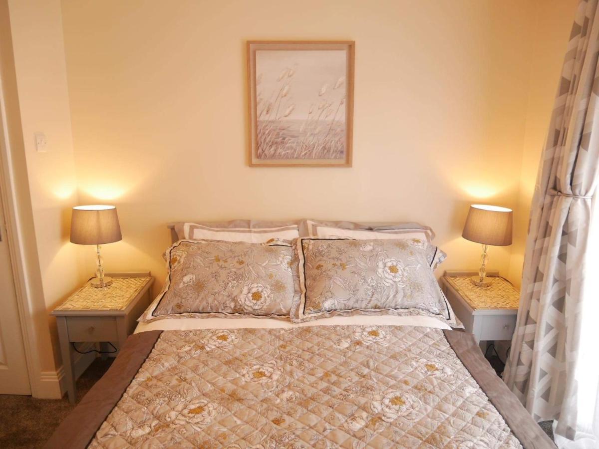York City Centre, Recently Renovated 2 Bedroom Flat Eksteriør billede